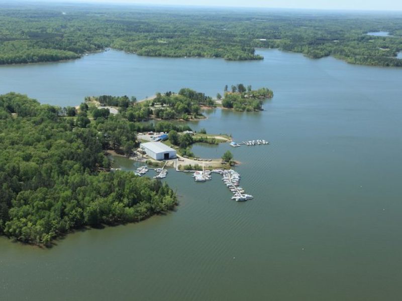 Satterwhite Point Marina Kerr Lake/Henderson
